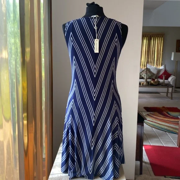 NWT Max Studio Navy/White Sleeveless Dress, See measurements and photos below. - Picture 3 of 8